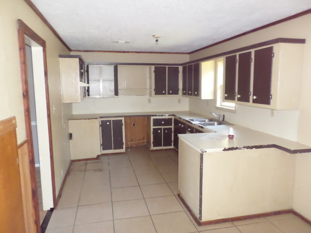 13377 Old Military RdNew Blaine, AR, 72851Logan County