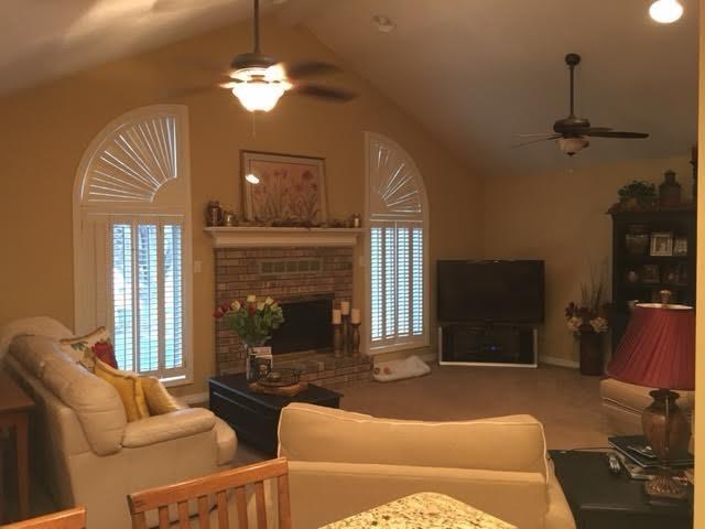 10904 LansdownLN, Fort Smith, AR 72908