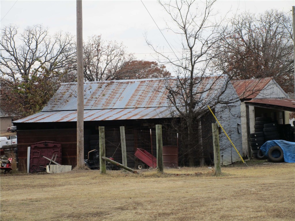 8430 59HWY, Cedarville, AR 72932