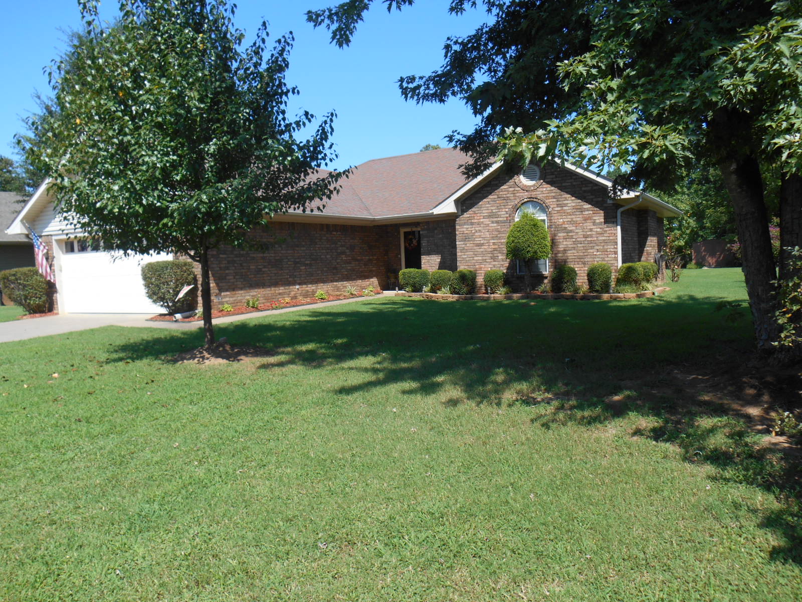 22 W. Adams St., Charleston, AR 72933