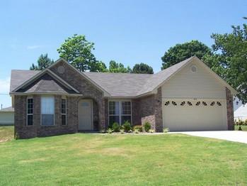 823 Berry St, Greenwood, AR 72936