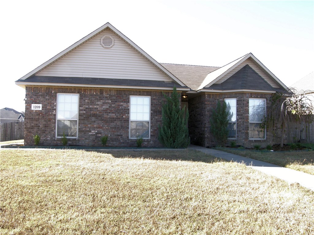 1209 Maple RidgeDR, Greenwood, AR 72936