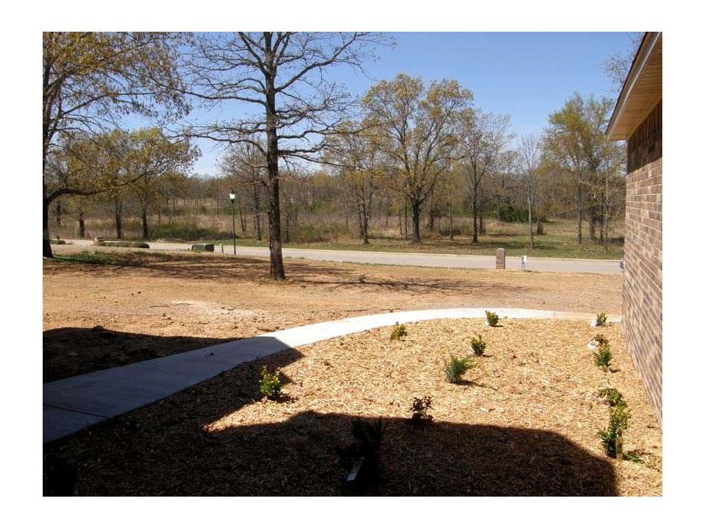 3725 Ashebury Point, Greenwood, AR 72936