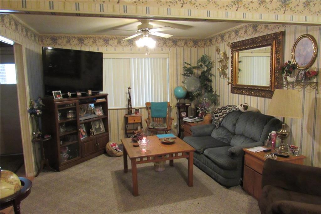 22 Dark HollowLN, Van Buren, AR 72956