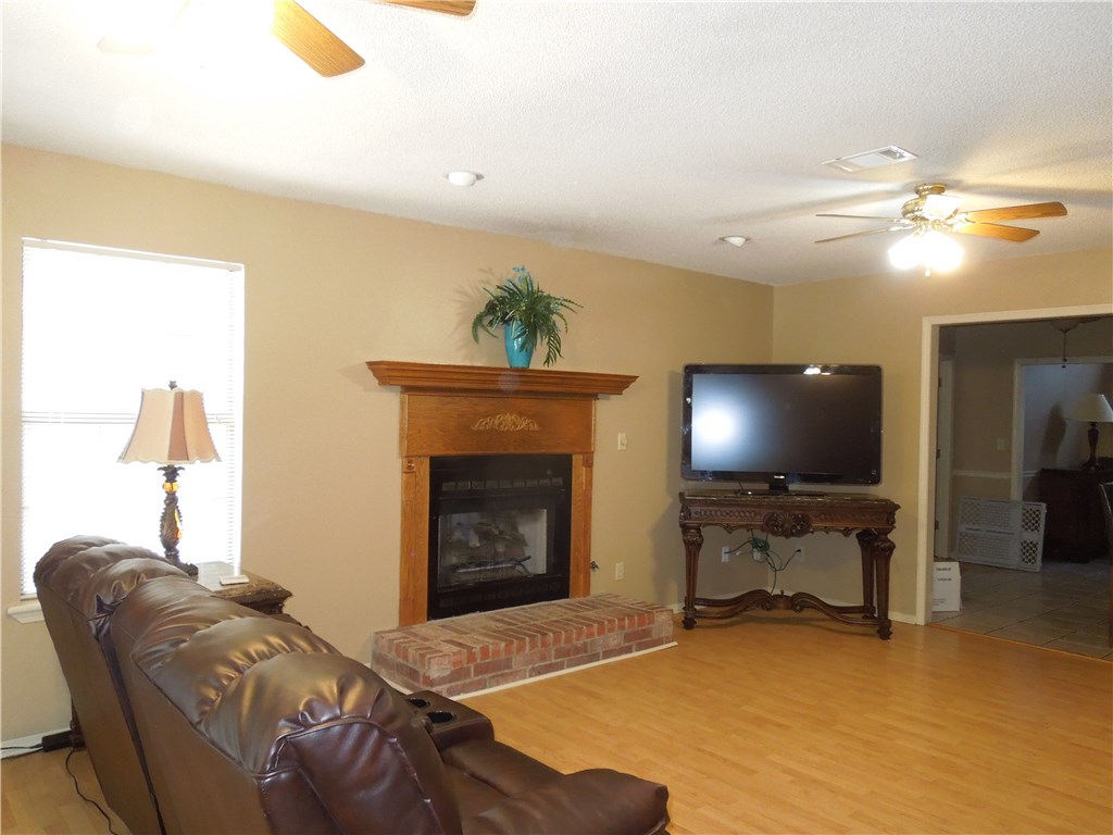 1005N 20thST, Van Buren, AR 72956