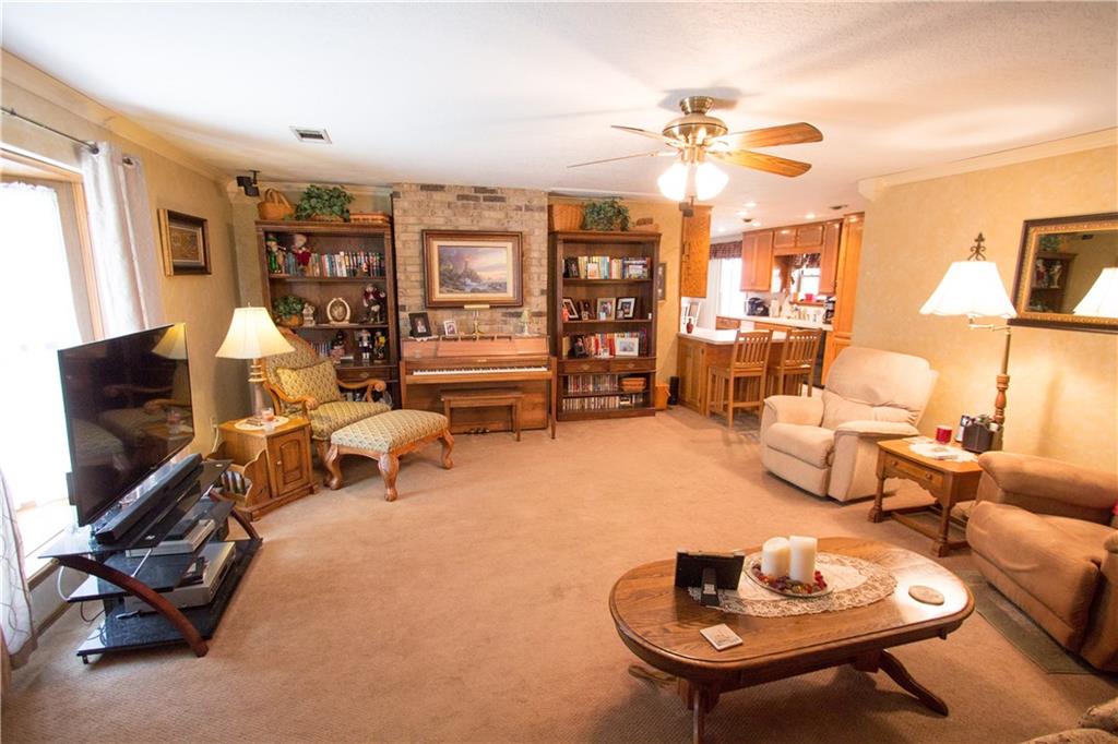 621 StarbirdRD, Van Buren, AR 72956