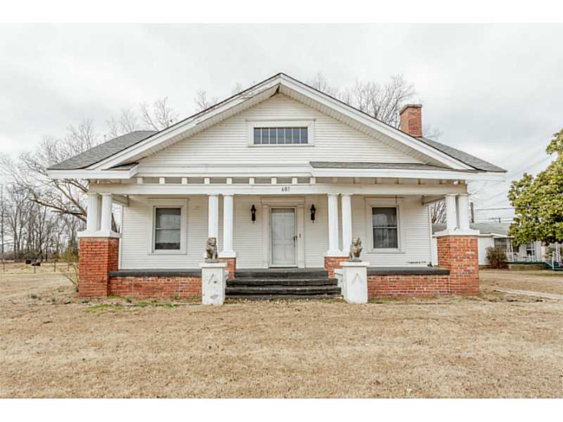 607 Main St, Dyer, AR 72956