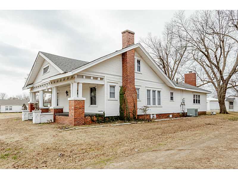 607 Main St, Dyer, AR 72956