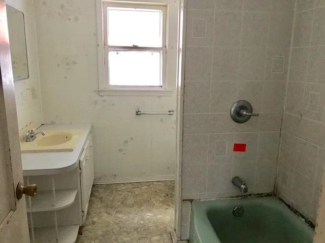 2428 Lost Beach XingVan Buren, AR, 72956Crawford County