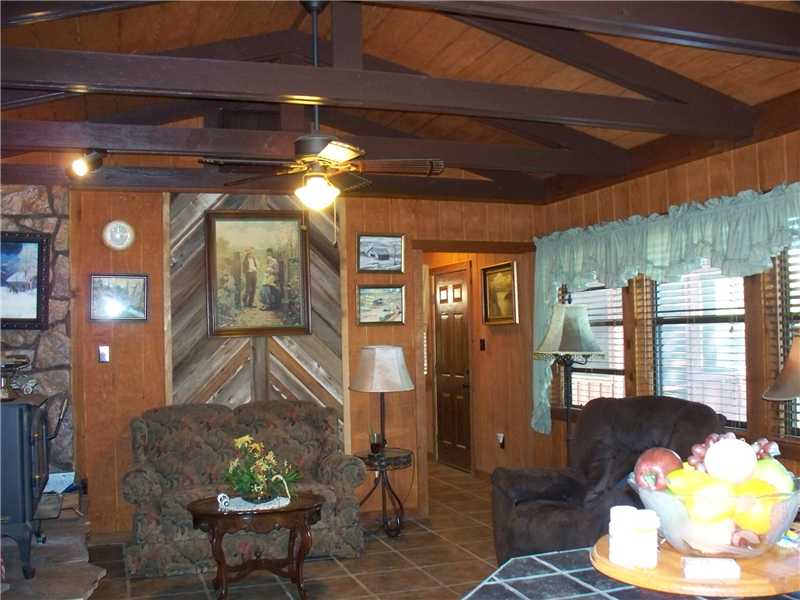 19432 Jones Creek Rd, Waldron, AR 72958