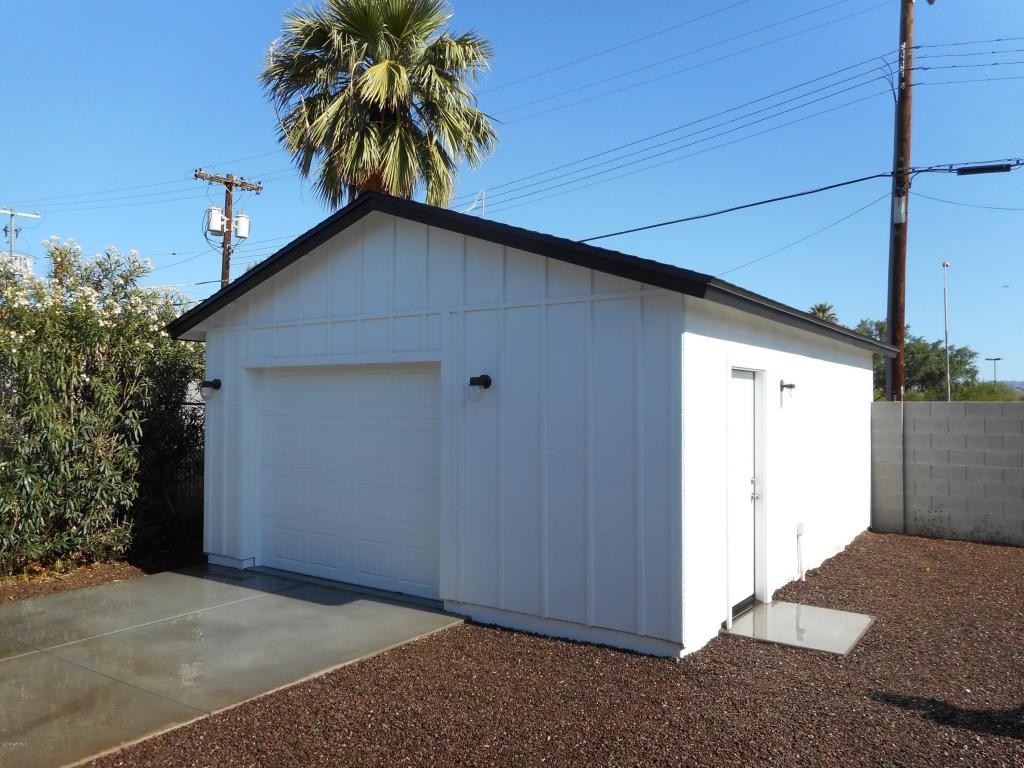 1237 E ALMERIA Road, Phoenix, AZ 85006