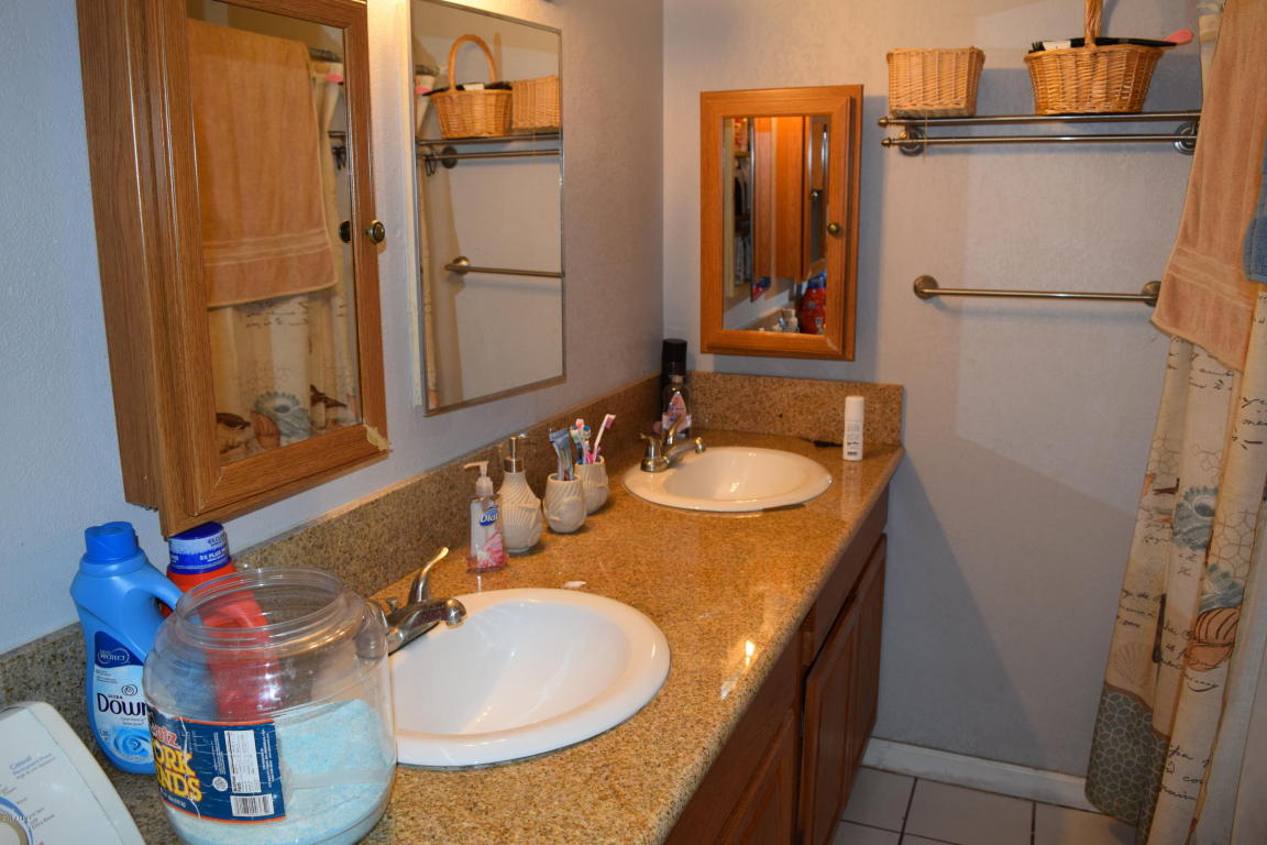 4142 E MORELAND Street, Phoenix, AZ 85008