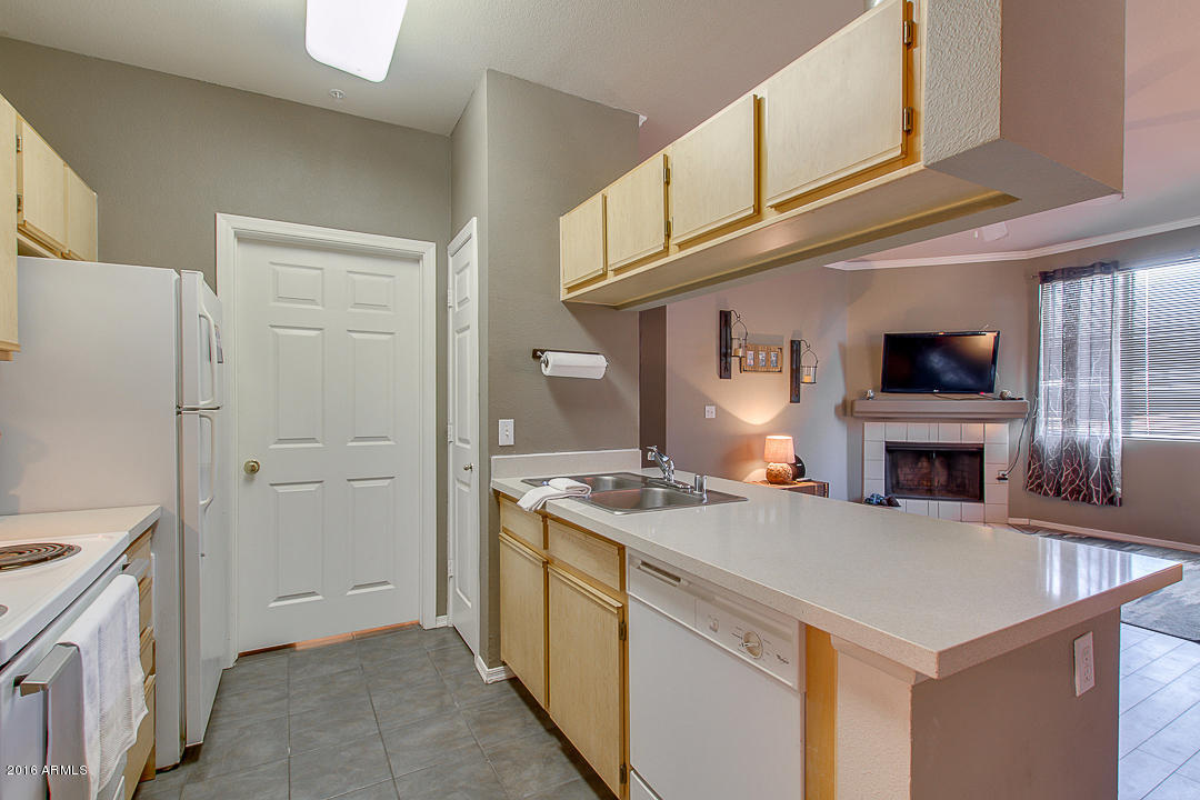 5345 E VAN BUREN Street, Phoenix, AZ 85008