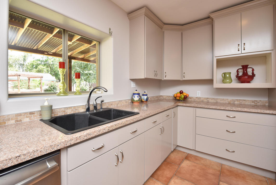 4036 E OAK Street, Phoenix, AZ 85008