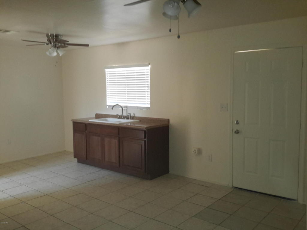 3806 W SHERIDAN Street, Phoenix, AZ 85009