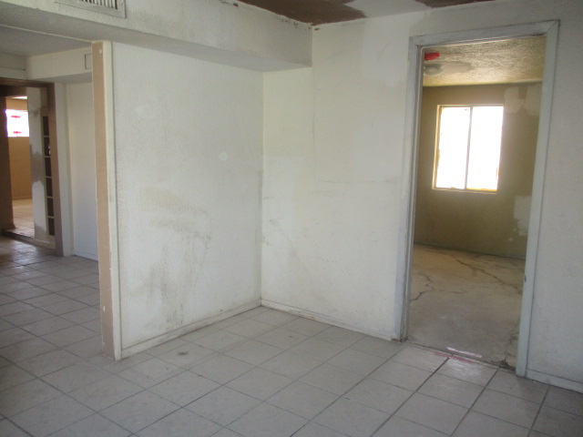 3917 W Grant StPhoenix, AZ, 85009Maricopa County