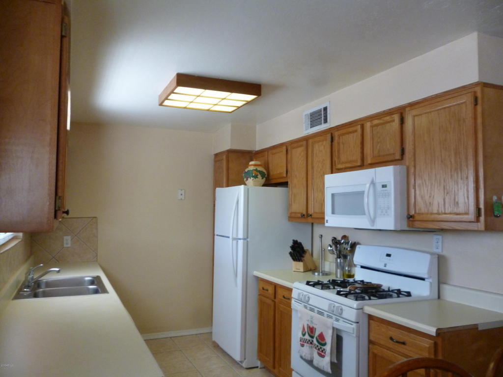 1111 E TURNEY Avenue, Phoenix, AZ 85014