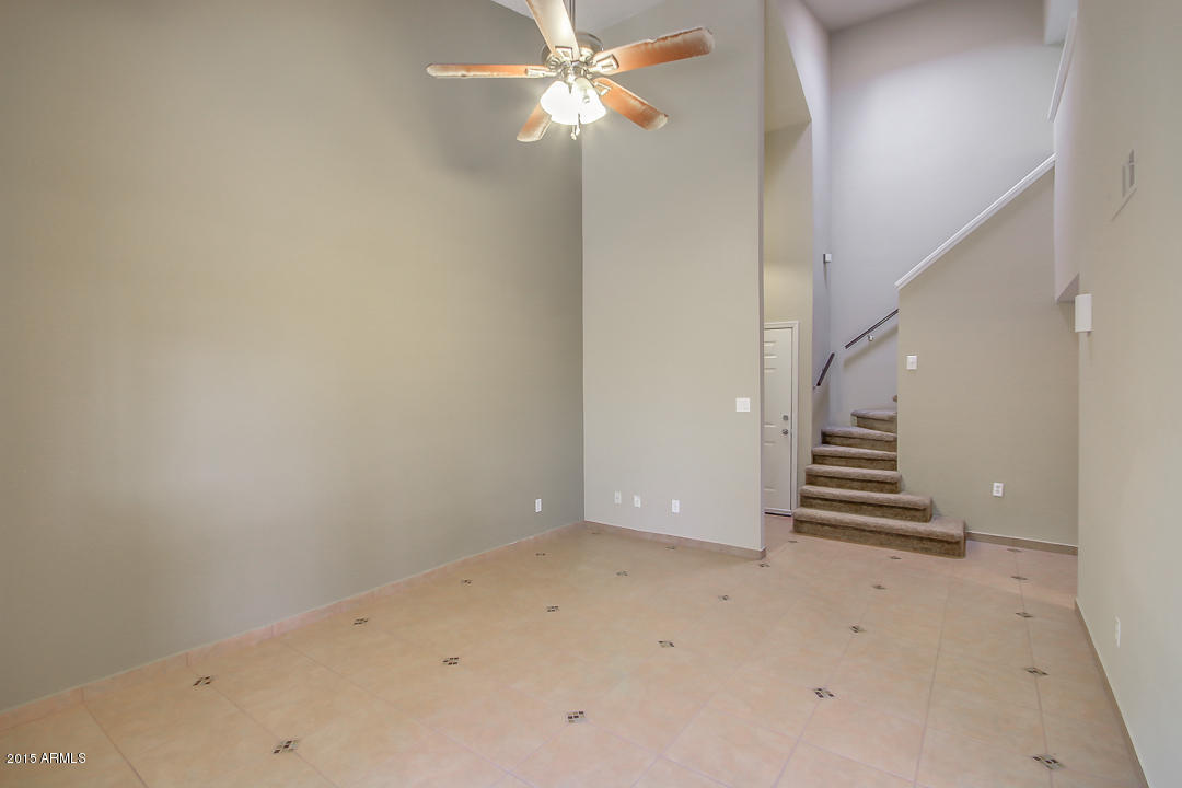 2202 W GLENROSA Avenue, Phoenix, AZ 85015
