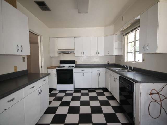 1622 E Catalina DrivePhoenix, AZ, 85016Maricopa County