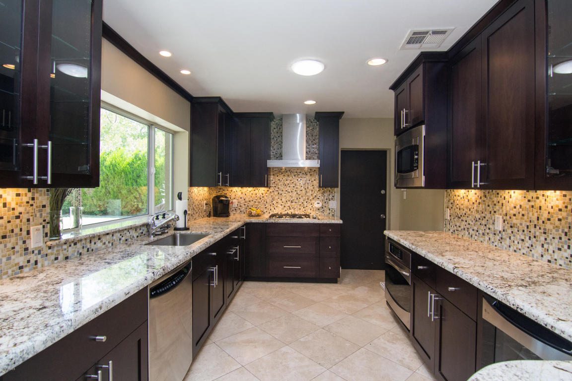3016 E ROMA Avenue, Phoenix, AZ 85016