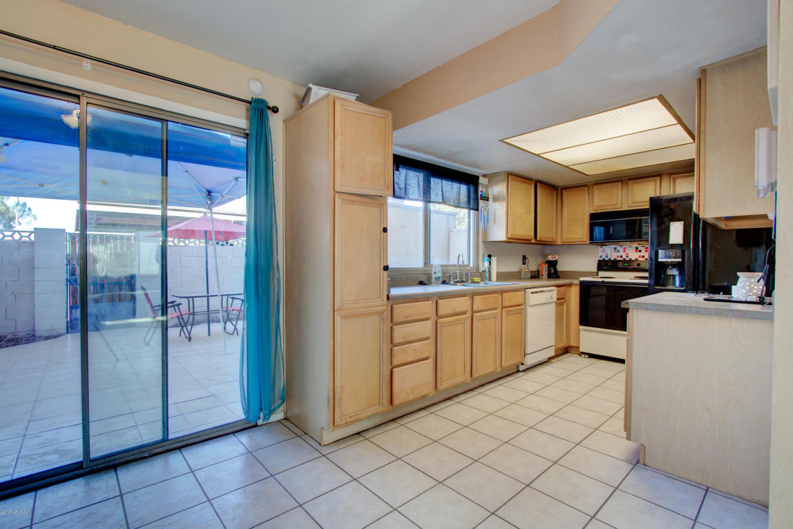 2609 W HIGHLAND Avenue, Phoenix, AZ 85017