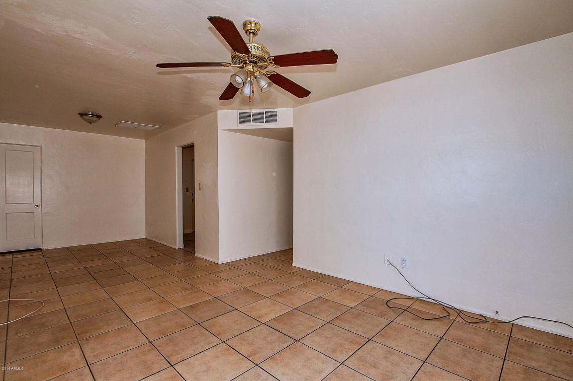 2810 W INDIAN SCHOOL Road, Phoenix, AZ 85017