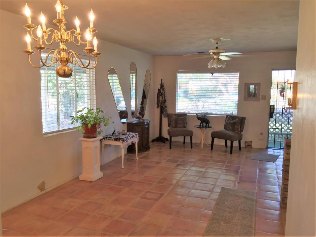 2925 W RANCHO Drive, Phoenix, AZ 85017