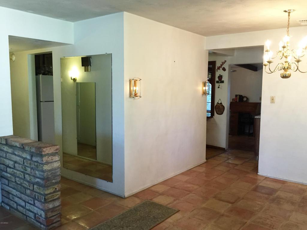 2925 W RANCHO Drive, Phoenix, AZ 85017