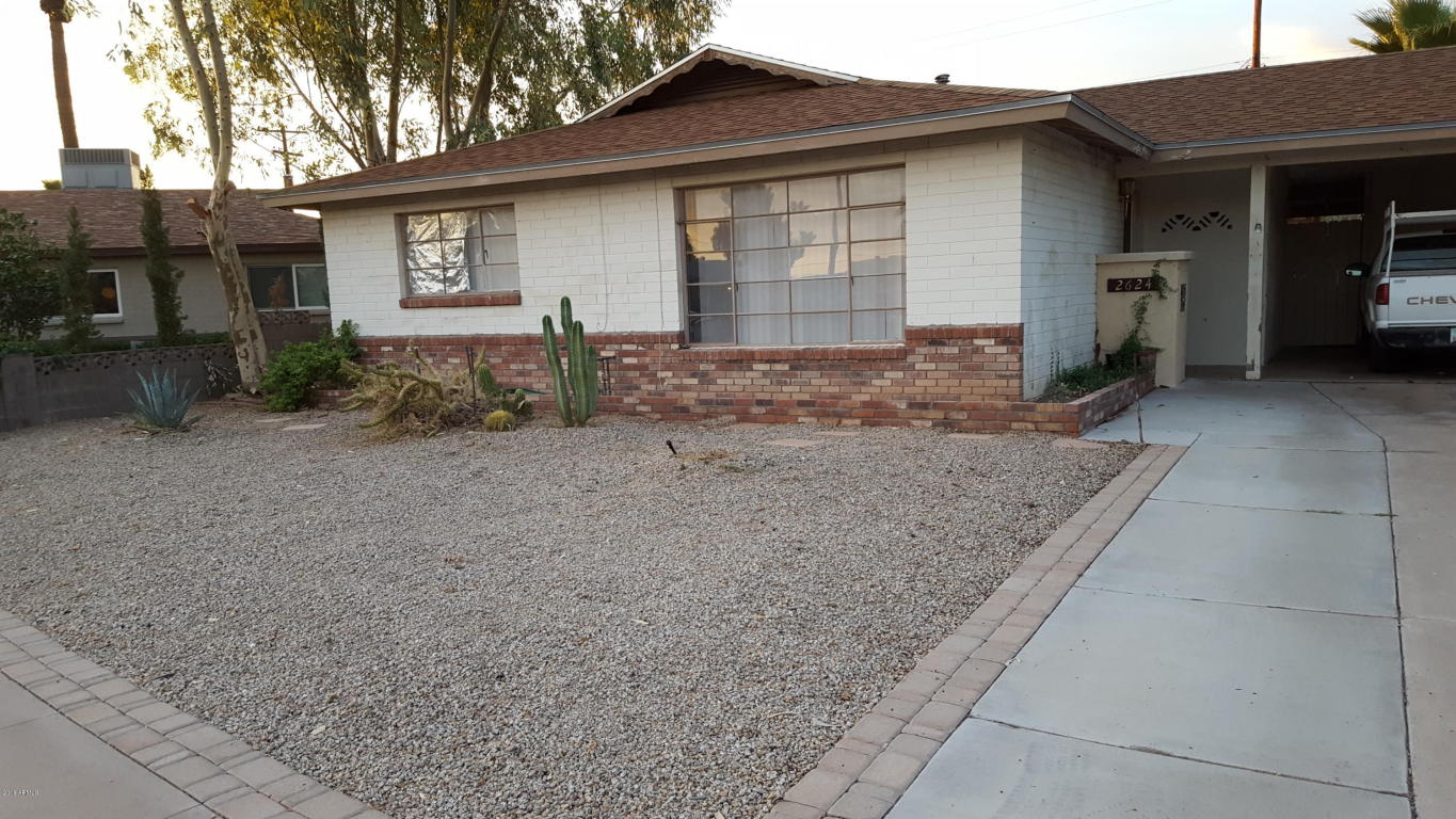 2624 W LAWRENCE Road, Phoenix, AZ 85017
