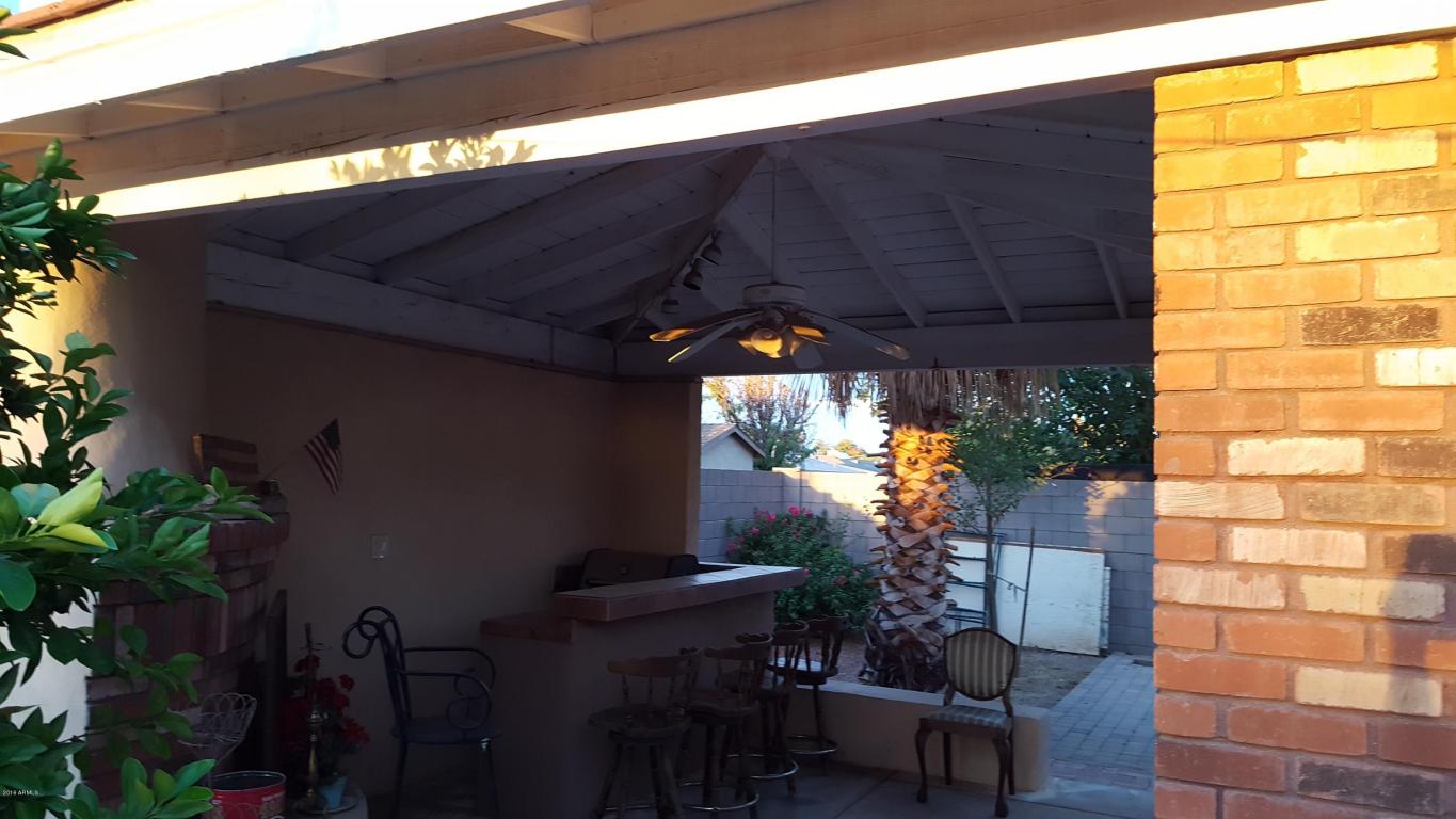 2624 W LAWRENCE Road, Phoenix, AZ 85017