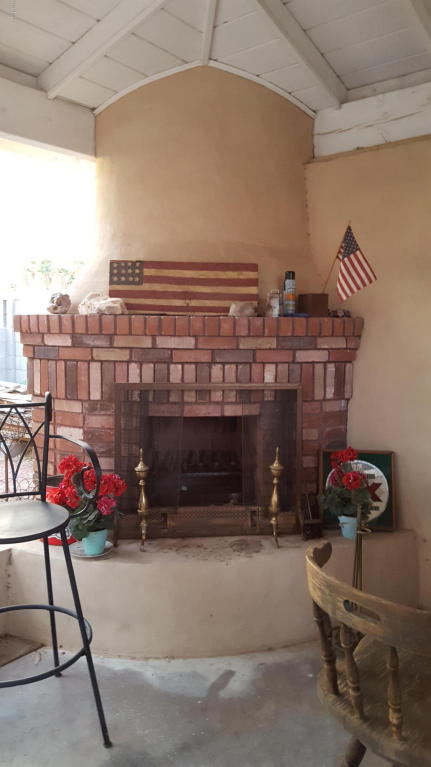 2624 W LAWRENCE Road, Phoenix, AZ 85017