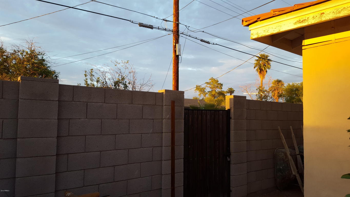 2624 W LAWRENCE Road, Phoenix, AZ 85017