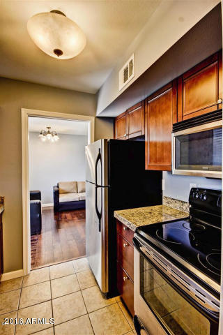 4204 N 38TH Street, Phoenix, AZ 85018