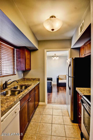 4204 N 38TH Street, Phoenix, AZ 85018
