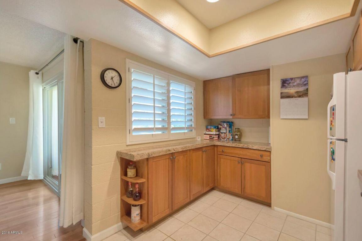 4201 E CAMELBACK Road, Phoenix, AZ 85018