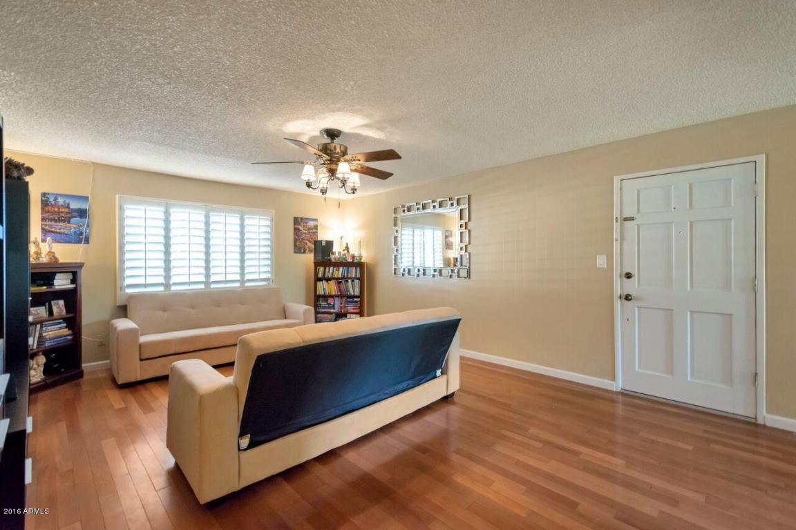 4201 E CAMELBACK Road, Phoenix, AZ 85018