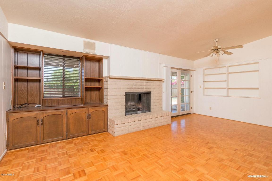 4623 E EARLL Drive, Phoenix, AZ 85018