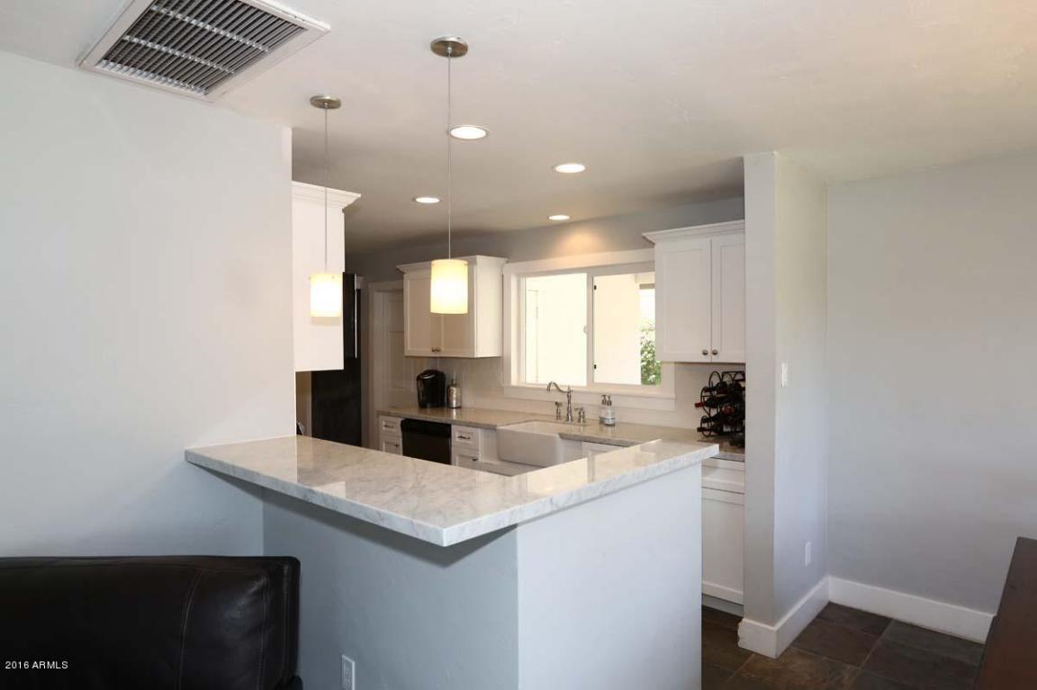 3850 N 48TH Place, Phoenix, AZ 85018