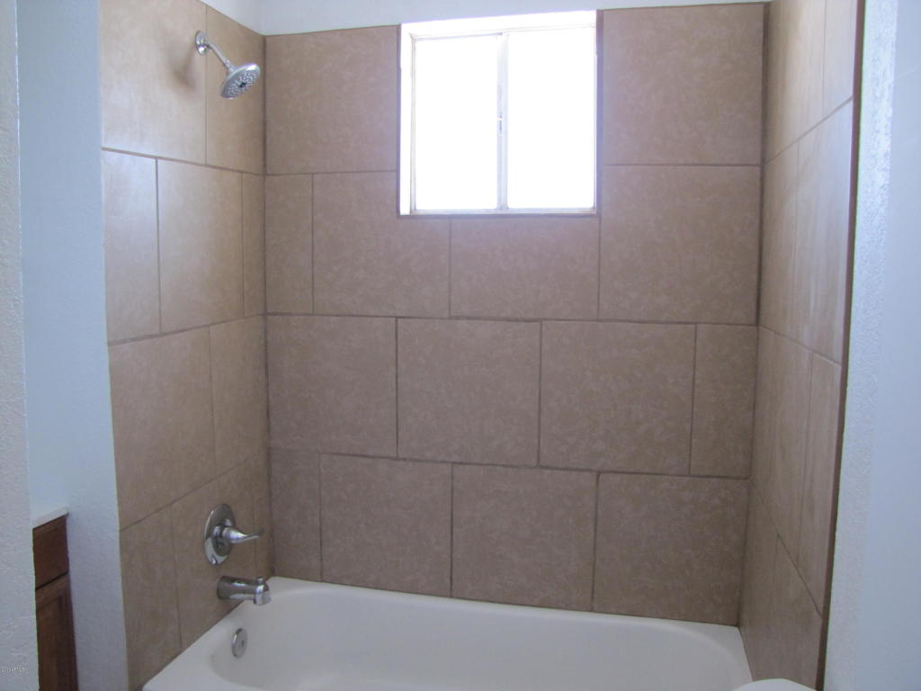 4615 N 39TH Avenue, Phoenix, AZ 85019