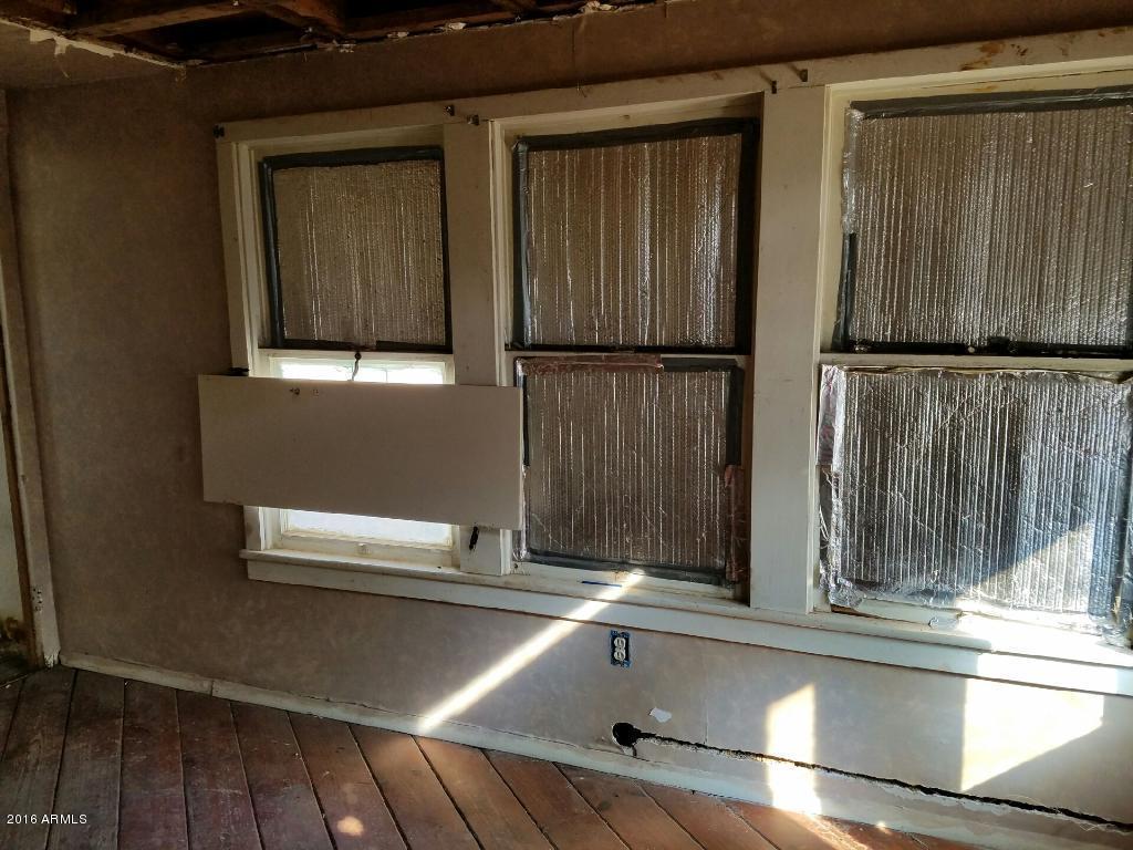 9045 N 13TH Place, Phoenix, AZ 85020
