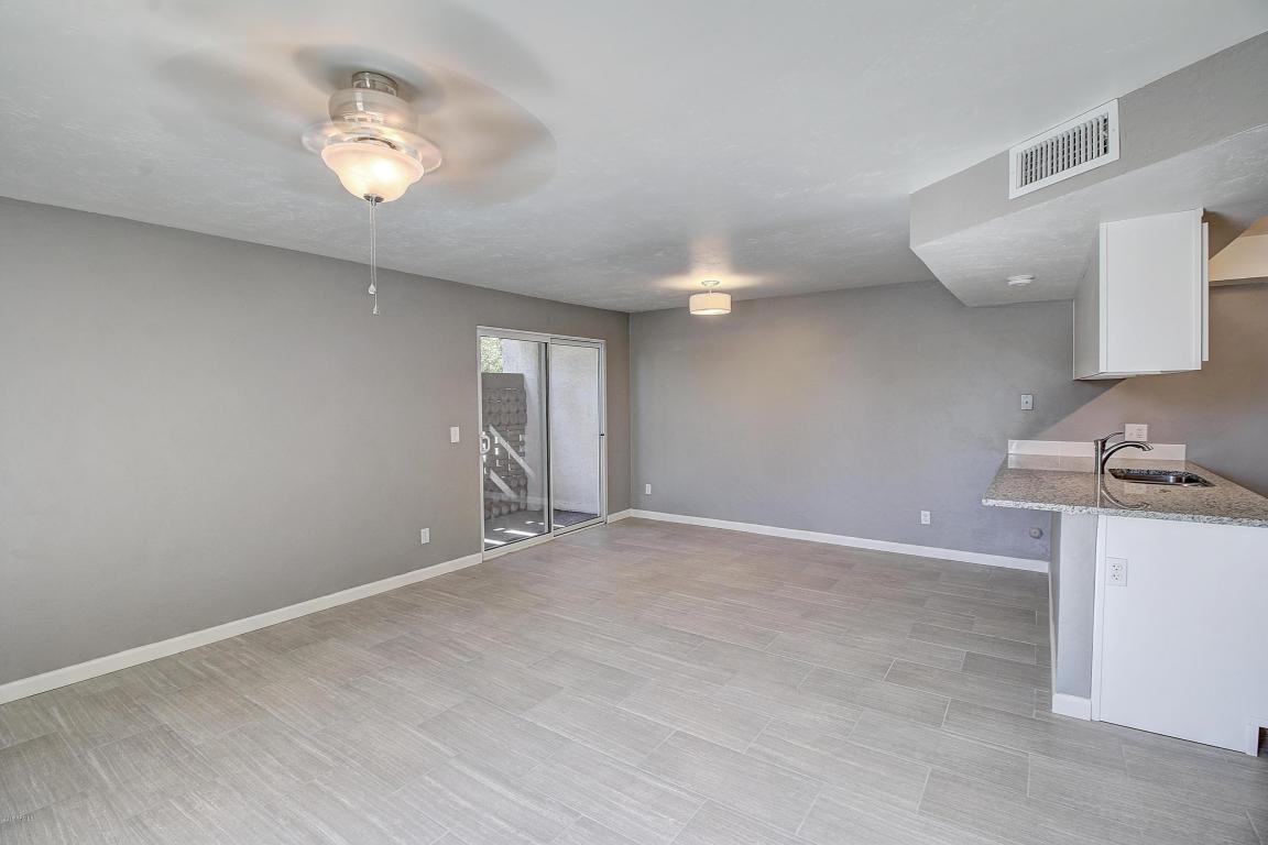 8801 N 8TH Street, Phoenix, AZ 85020
