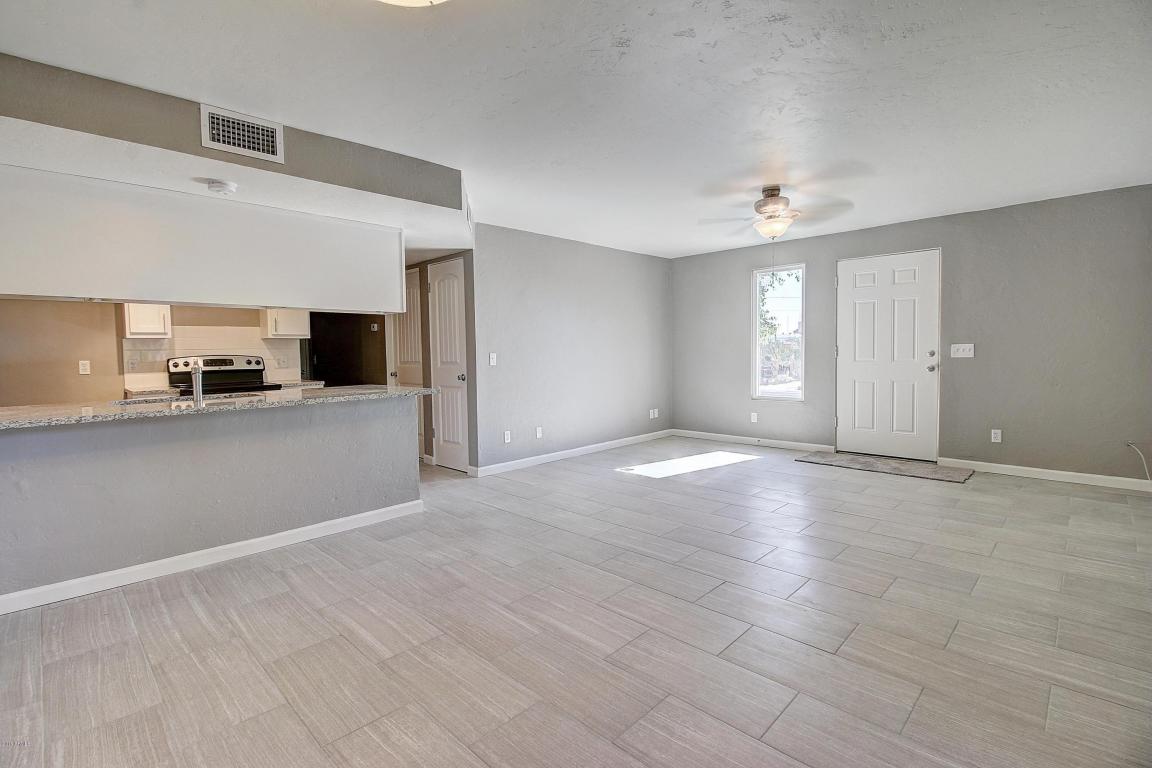 8801 N 8TH Street, Phoenix, AZ 85020