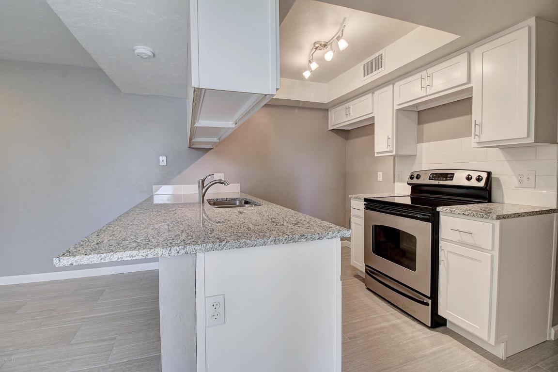 8801 N 8TH Street, Phoenix, AZ 85020