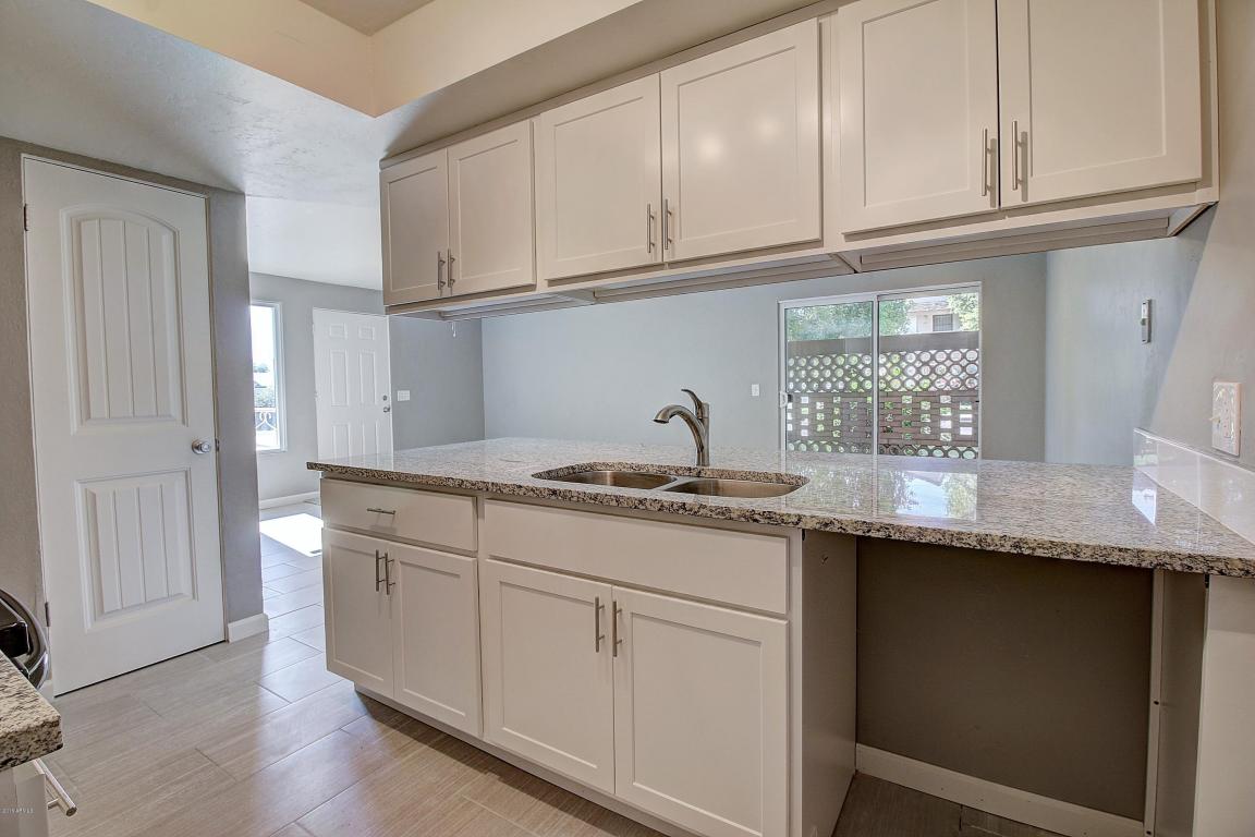 8801 N 8TH Street, Phoenix, AZ 85020