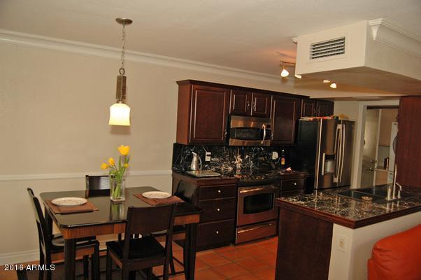 10216 N 12TH Place, Phoenix, AZ 85020