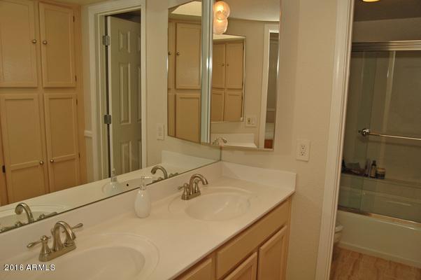 10216 N 12TH Place, Phoenix, AZ 85020