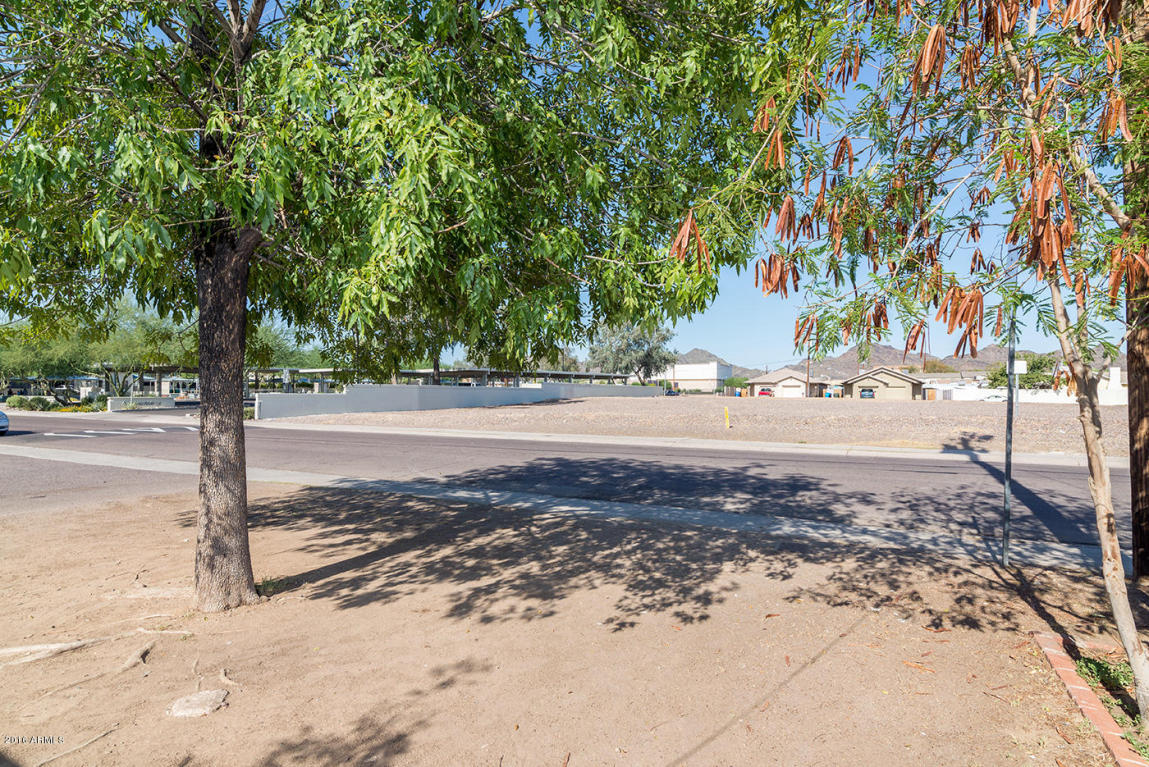 8910 N 3RD Street, Phoenix, AZ 85020