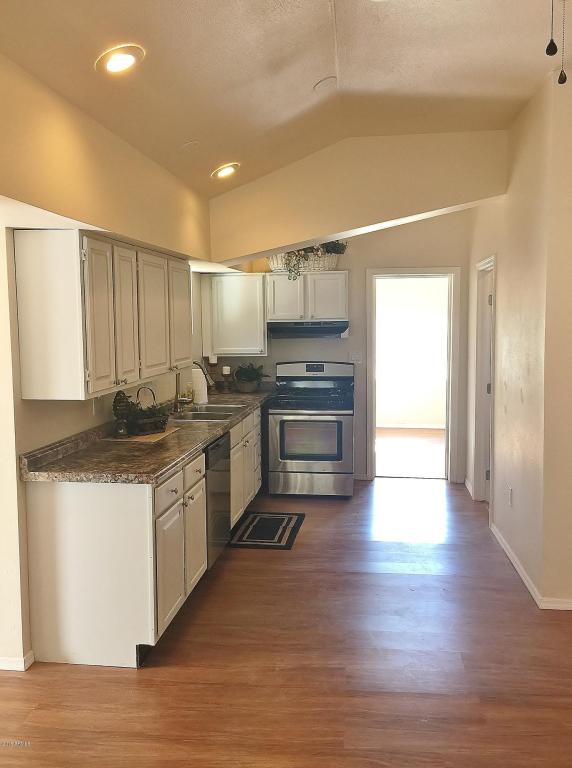 313 E CAROL Avenue, Phoenix, AZ 85020