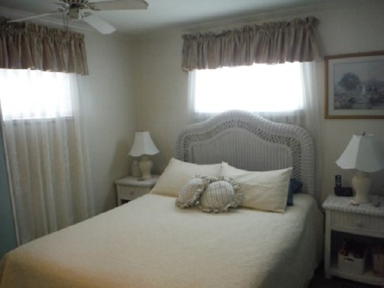 Holiday Spa10401 N. Cave Creek Rd., #307Phoenix, AZ 85020