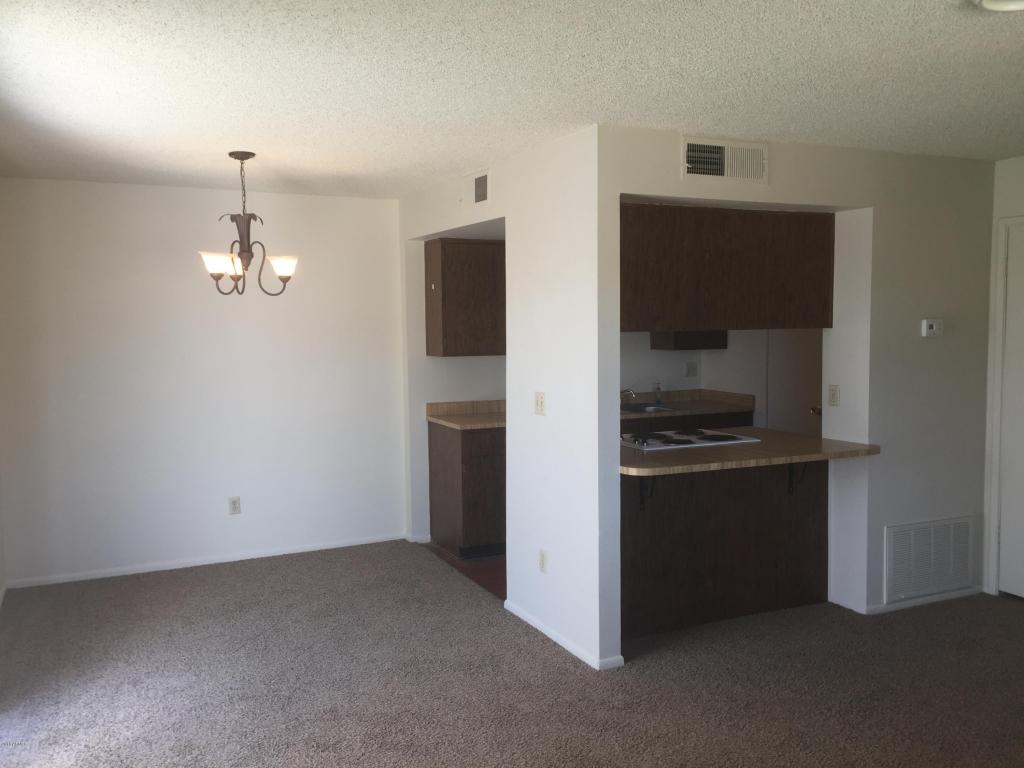 10215 N 7th Place, Phoenix, AZ 85020